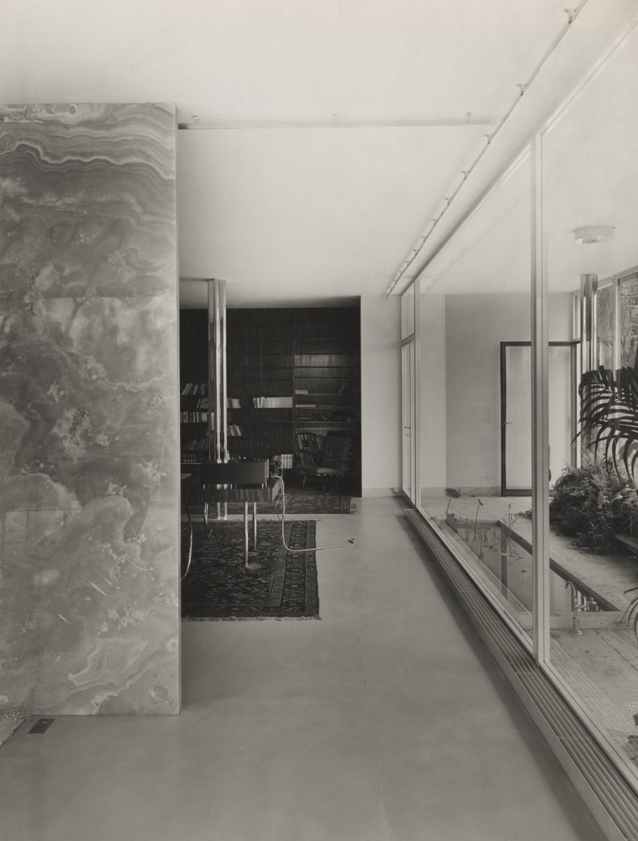 Nymphaea, sagittaria and cyperus once inhabited the pool in the Tugendhat Villa. They helped purify the water without the use of chemicals. Image: Rudolf Sandalo Jr., 1931. Collection of the Brno City Museum, Department of Architecture.